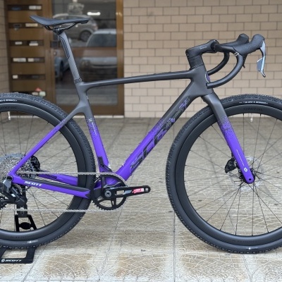 BICICLETA SCOTT ADDICT GRAVEL 20 - CARBON BLACK/INDIGO PURPLE