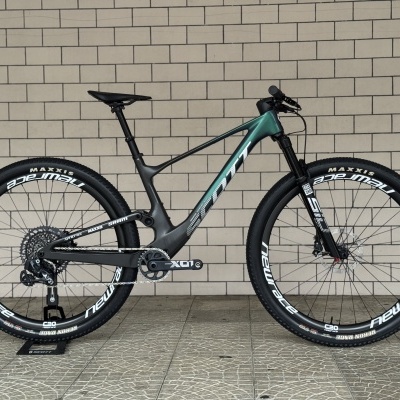 BICICLETA SCOTT SPARK RC WORLD CUP AXS - 2024 - usada