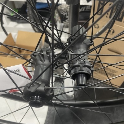 RODAS ESTRADA CARBONO DT SWISS PCR 1650 DISC TUBELESS