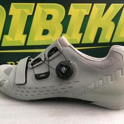 Sapato Scott Road Premium