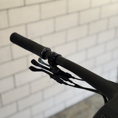 BICICLETA SCOTT SPARK RC TEAM ISSUE - PRETO/CARBONO