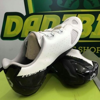 SAPATOS SCOTT ESTRADA COMP BOA