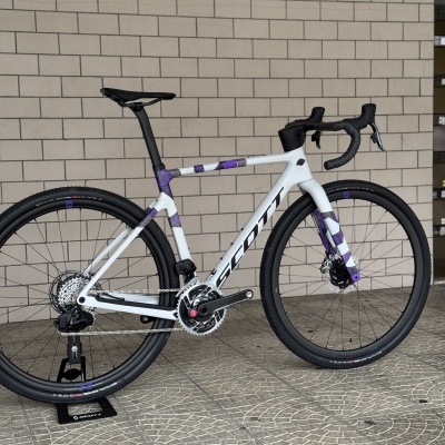 BICICLETA SCOTT ADDICT GRAVEL RC