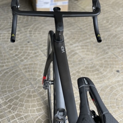 BICICLETA COLNAGO V4RS UAE EMIRATES