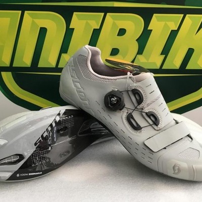 Sapato Scott Road Premium