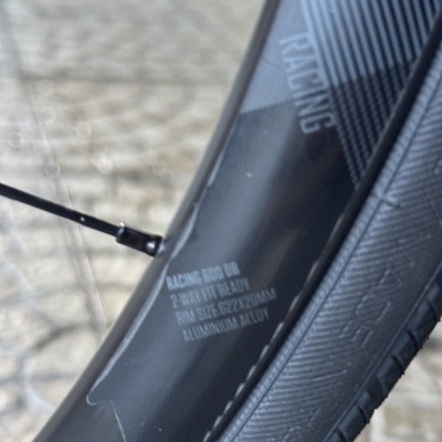 BICICLETA ESTRADA COLNAGO V3 DISC - Branca 105 Di2