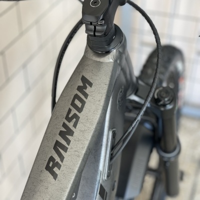 BICICLETA ELÉTRICA SCOTT RANSOM ERIDE 920