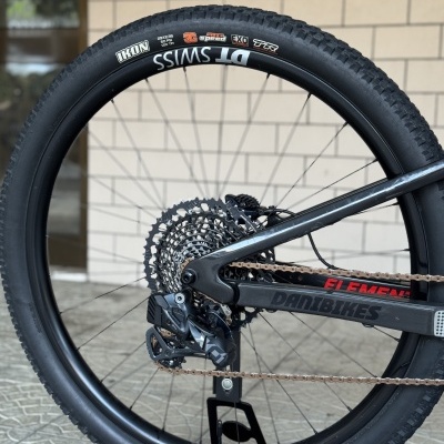 BICICLETA BTT ROCKY MOUNTAIN ELEMENT 950 RSL - CARBONO - USADA