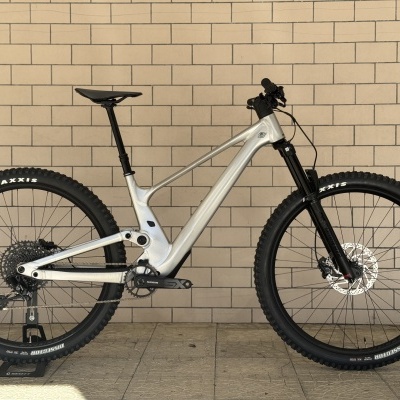 BICICLETA SCOTT GENIUS 940 - 2024