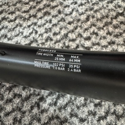 RODAS ESTRADA CARBONO DT SWISS ARC 1100 DICUT 62mm