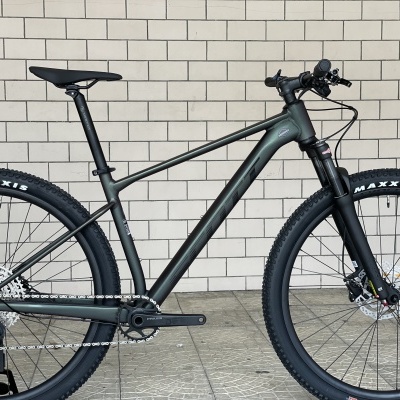 Bicicleta Scott Scale 980 - 2025