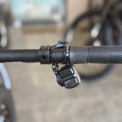 BICICLETA SCOTT SPARK RC TEAM - BRANCO CARBON