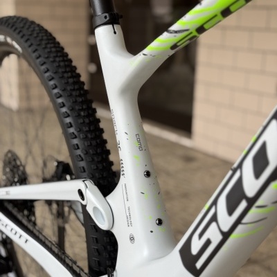 BICICLETA SCOTT SPARK RC COMP - CUMULUS WHITE