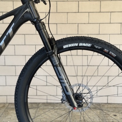 BICICLETA SCOTT SPARK RC TEAM ISSUE - PRETO/CARBONO