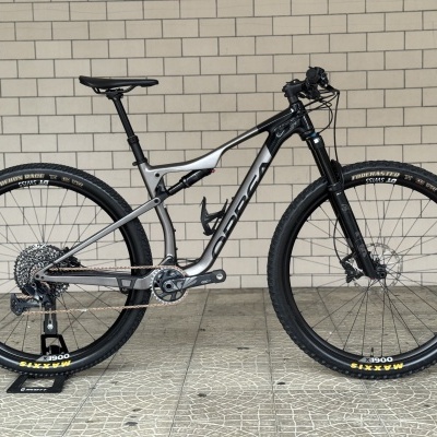 BICICLETA BTT ORBEA OIZ M20 - 22 - Usada