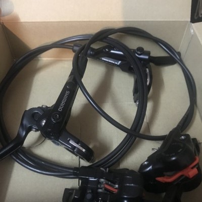 Par Travões shimano M500 - 2018