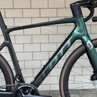 BICICLETA ELÉTRICA SCOTT ADDICT ERIDE 10