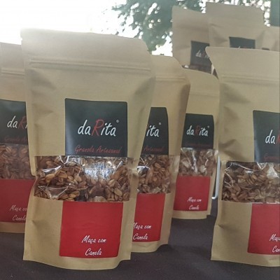Granola&#x20;de&#x20;ma&#x00E7;&#x00E3;&#x20;com&#x20;canela