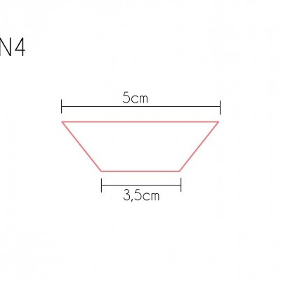 Esquema geométrico de trapézio com medidas 5 cm e 3,5 cm, código N4