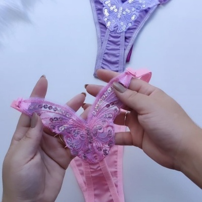🦋 Calcinha Borboleta – Fio Dental Bordado com Paetês