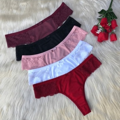 Calcinha com renda lateral – Conforto e sensualidade