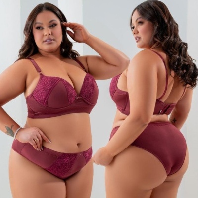 Conjunto de sutiã renda plus size