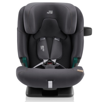 Cadeira de bebé cinzenta Britax Römer para carro com cinto de segurança e almofadas protetoras