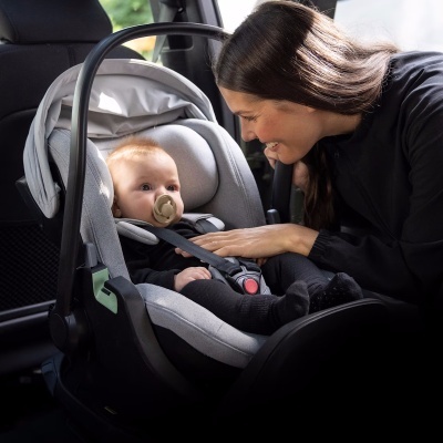 Base isofix giratória Thule Alfi isofix base