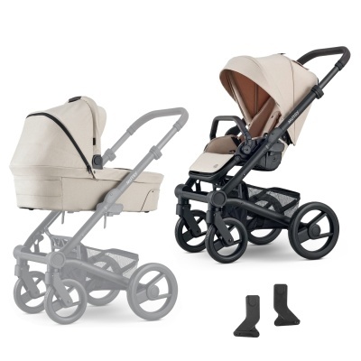 Carrinho de bebé bege com estrutura preta e rodas grandes