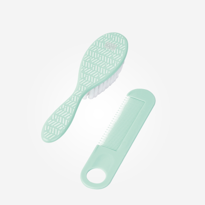 Conjunto pente e escova