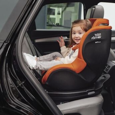 Cadeira auto Britax Römer Dualfix Pro M Car Seat (RF:61/105 cm-FF:76/105 cm) Cadeira auto Britax Römer Dualfix Pro M Car Seat (RF:61/105 cm-FF:76/105 cm)
