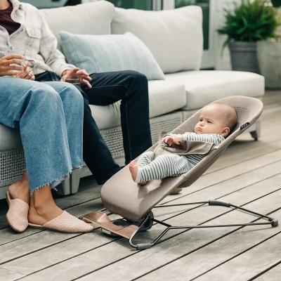 Espreguiçadeira Uppababy Mira Bouncer Espreguiçadeira Uppababy Mira Bouncer