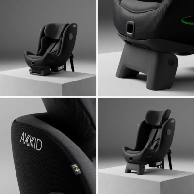 Cadeira auto para criança preta AXKID com suporte branco