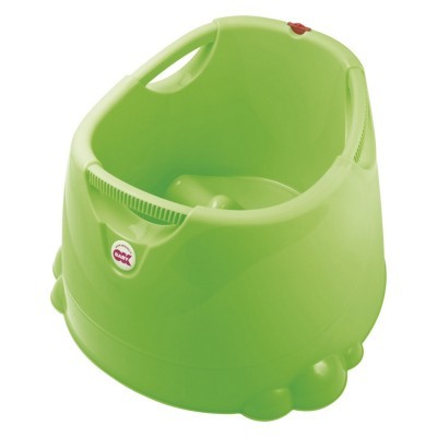 Banheira verde de plástico com alças e detalhe em forma de patinha