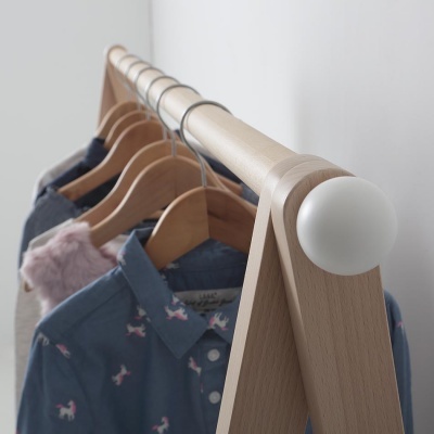 Charriot Micuna Montessori Clothing Rack