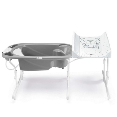 Banheira de bebé cinzenta com tampa com desenho de urso e suporte branco
