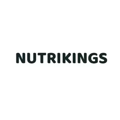 Texto NUTRIKINGS em letras pretas sobre fundo branco