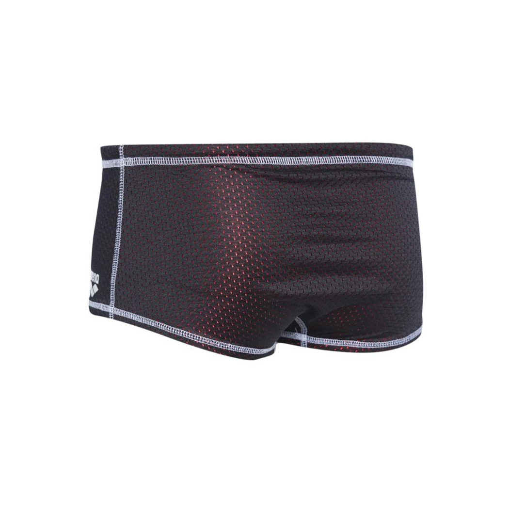 Cueca de banho boxer preta com pontos vermelhos e costuras brancas