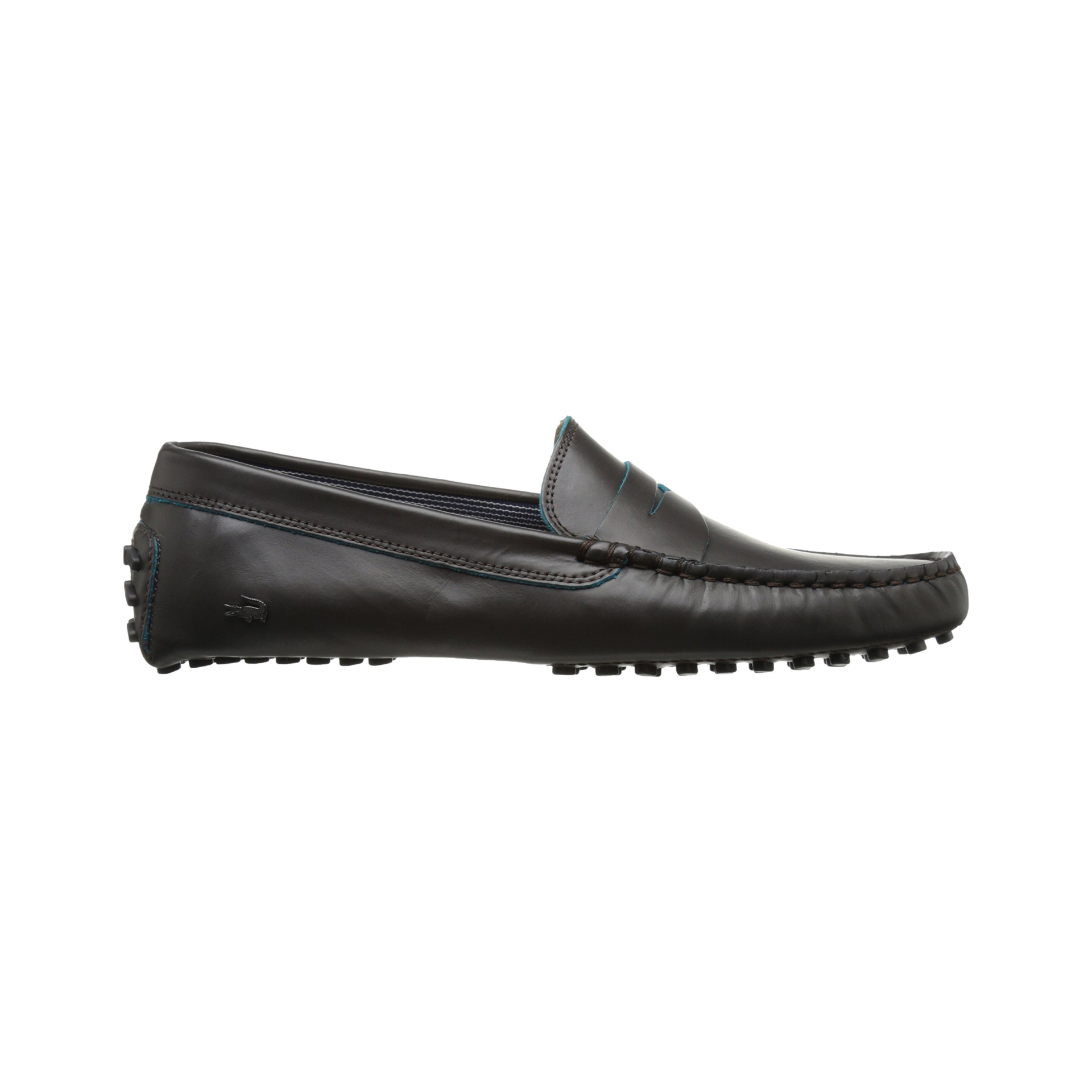Mocassim masculino preto em fundo branco