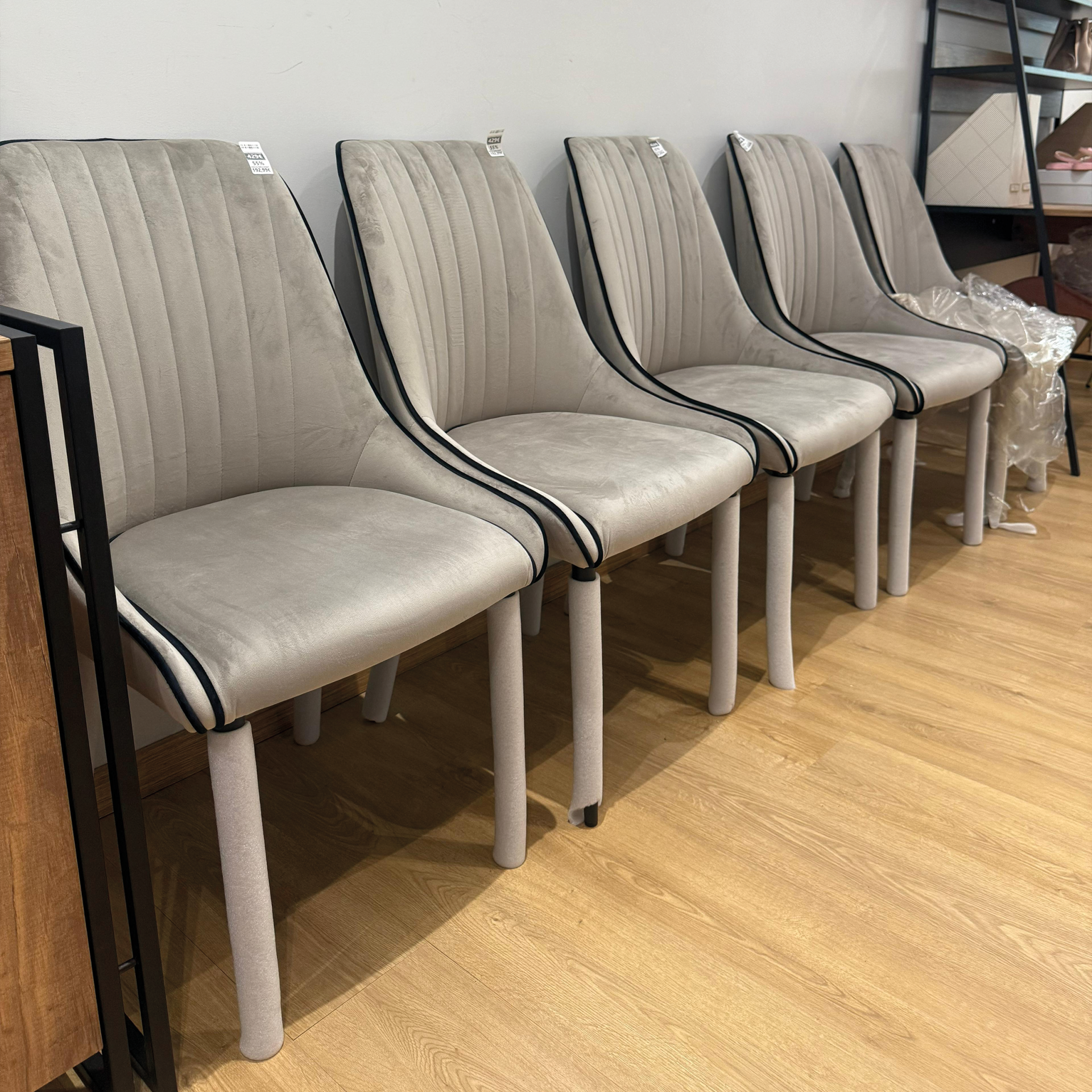 Cadeira Bella Dark Beige