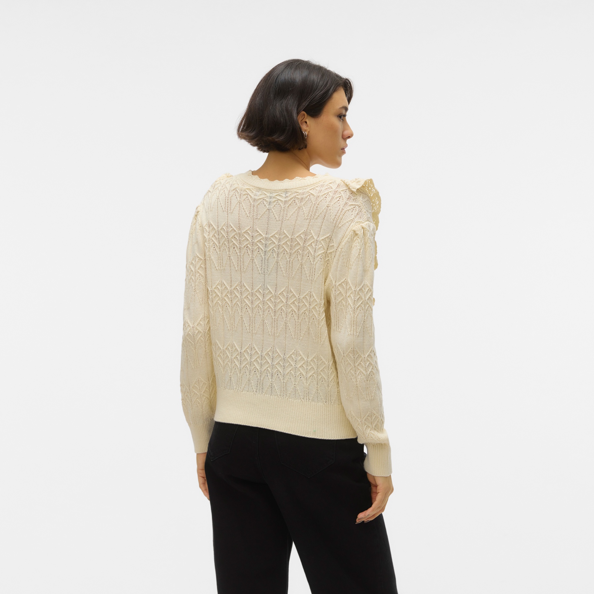 Camisola feminina creme de malha com padrão decorativo