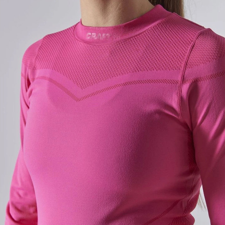 Camisola rosa de manga comprida com textura em malha e texto CRAFT na gola