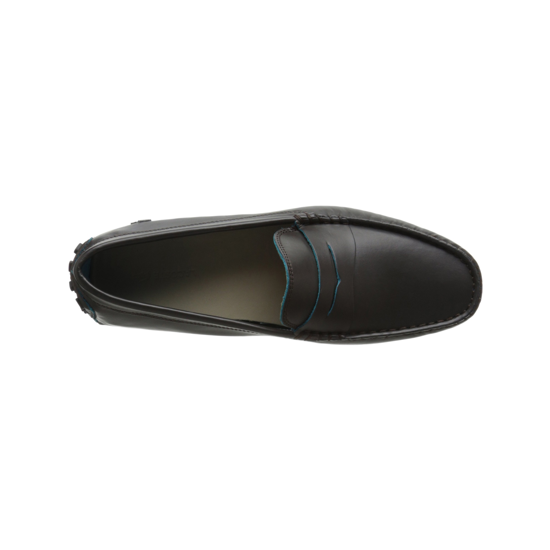 Sapato mocassim preto visto de cima