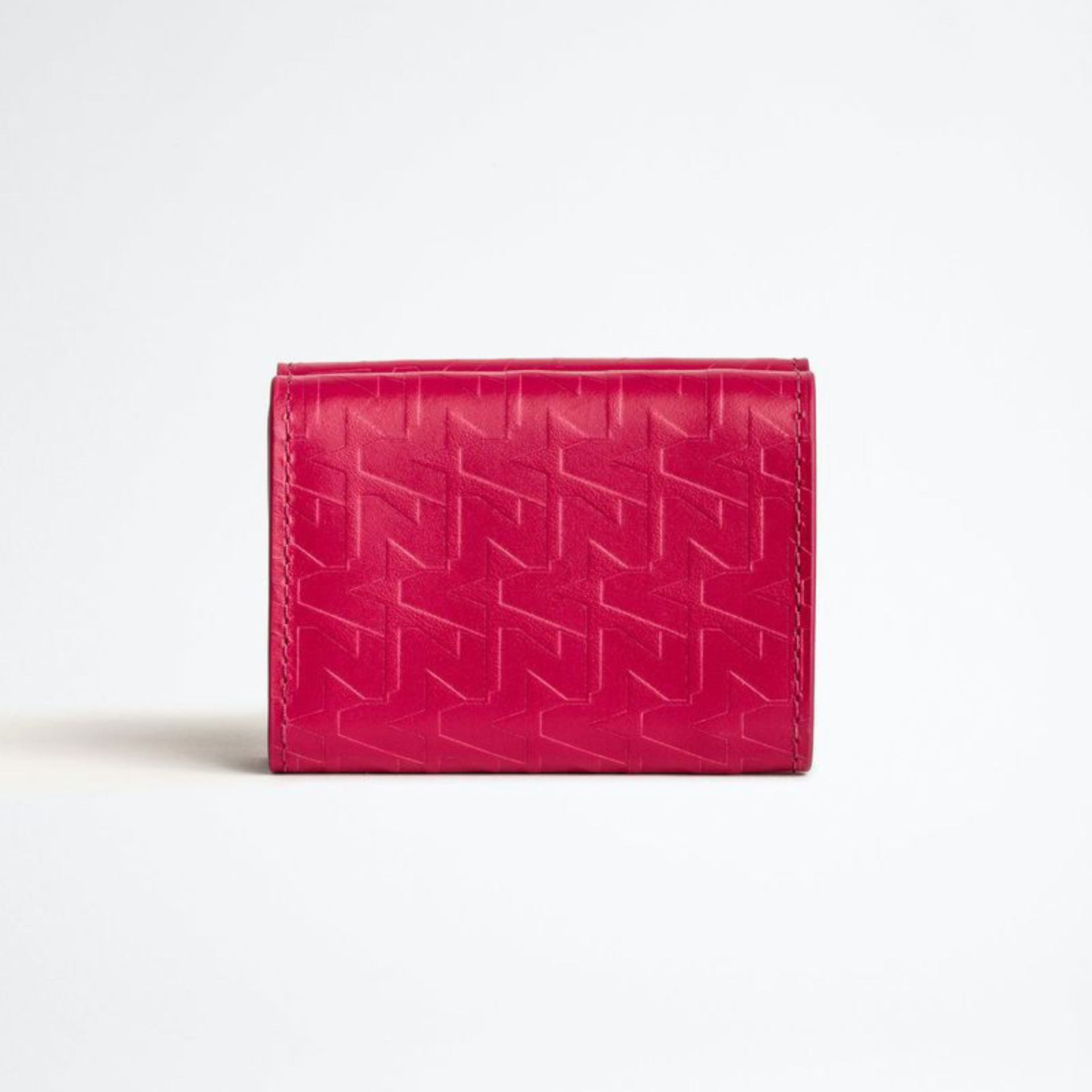 Carteira cor-de-rosa com padrão geométrico em relevo