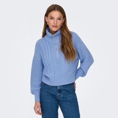 Camisola de malha azul clara com fecho e padrão de trança