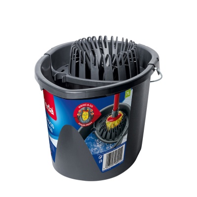 Balde cinzento para limpeza com tampa de espremer e alça metálica
