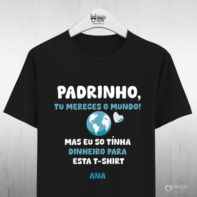 Camiseta preta com texto e imagem de globo e coração