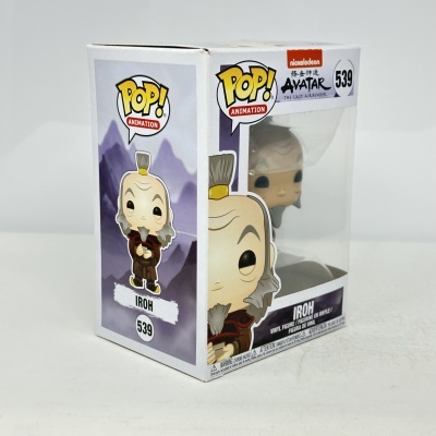 Figura Funko Pop! da personagem Iroh de Avatar dentro de caixa.