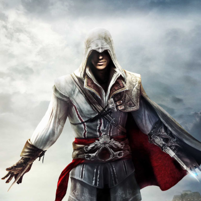 Personagem com traje de assassino branco com capuz e arma de fogo