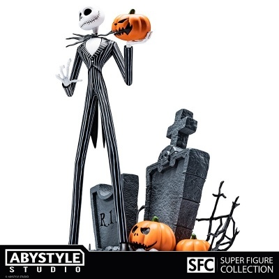 Figura decorativa Jack Skellington com abóboras e lápides
